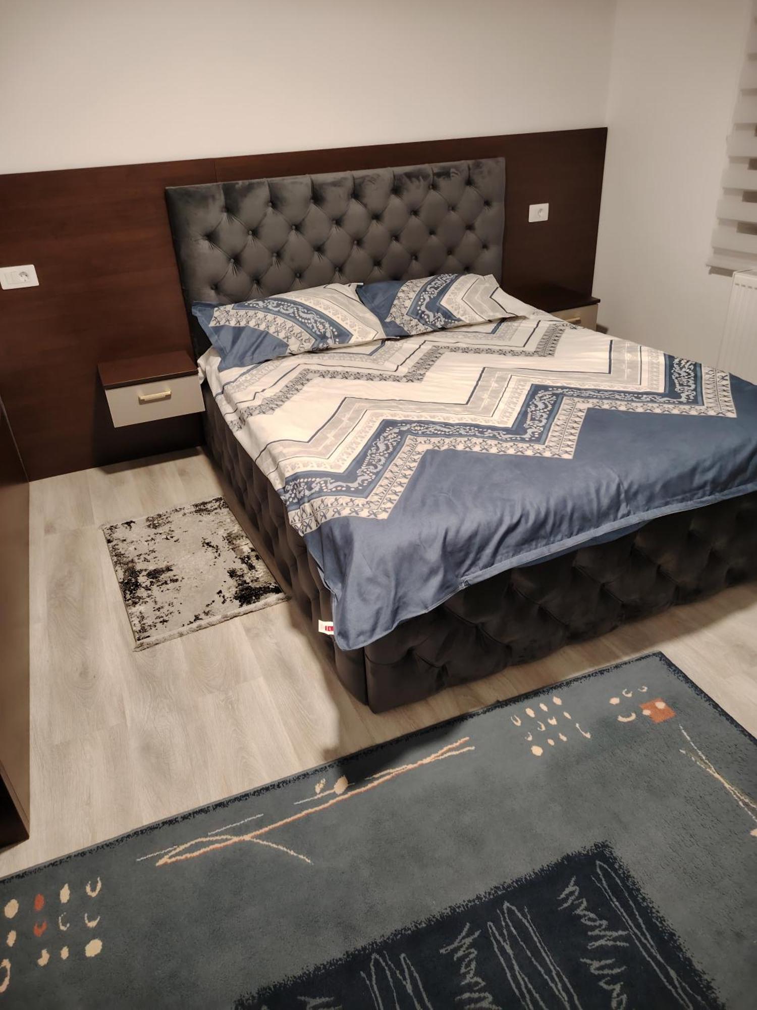 Vila Ge-Lux Incesti Exteriér fotografie